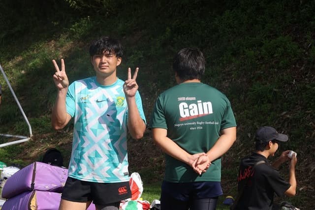 二村 賢志郎
