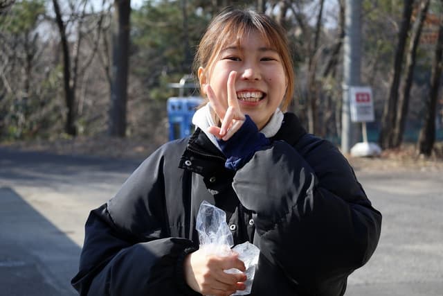 岡本 真奈